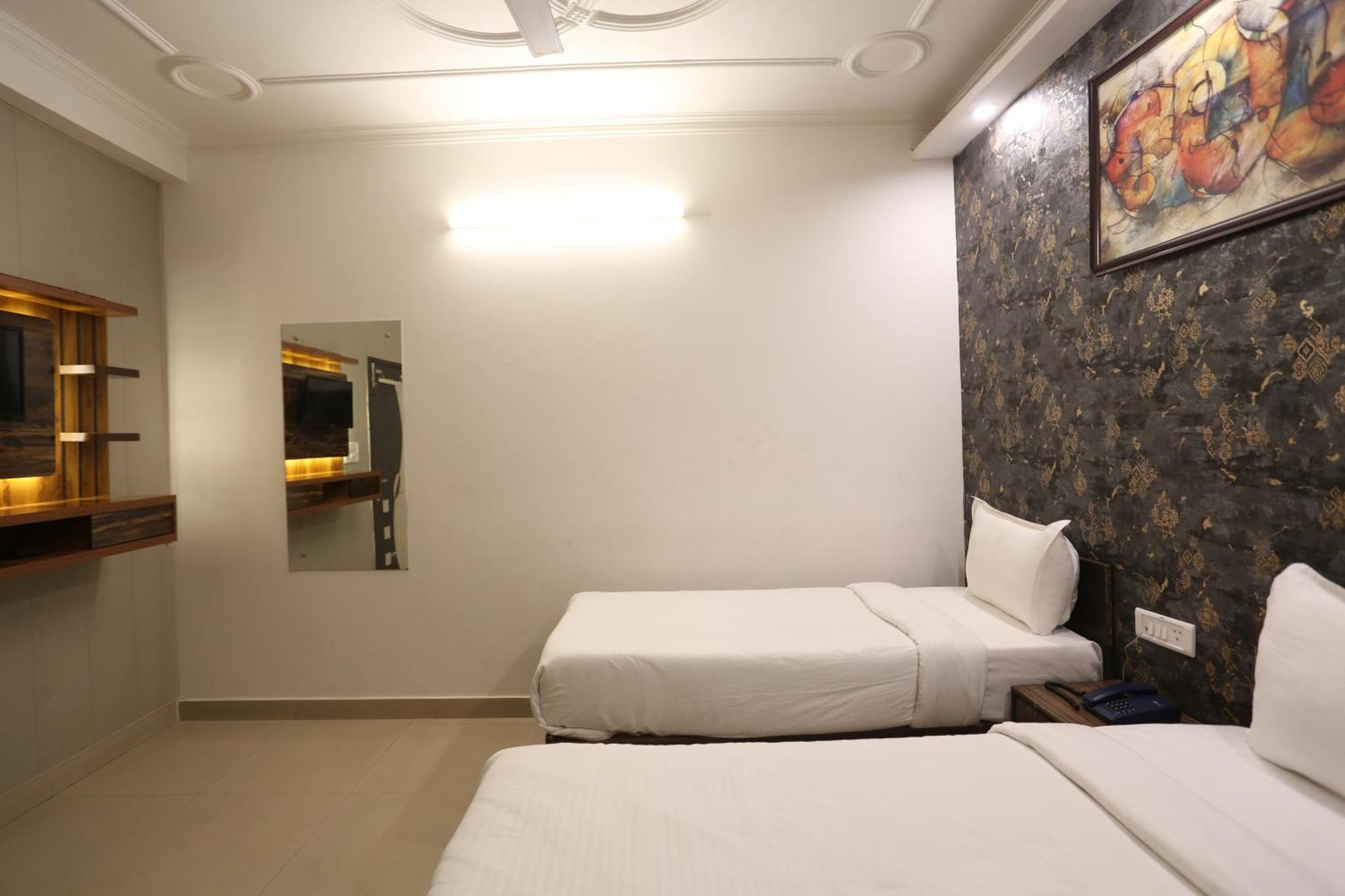 Backpackers - Ink Hotels Delhi Airport By Ss Group New Delhi Exterior photo