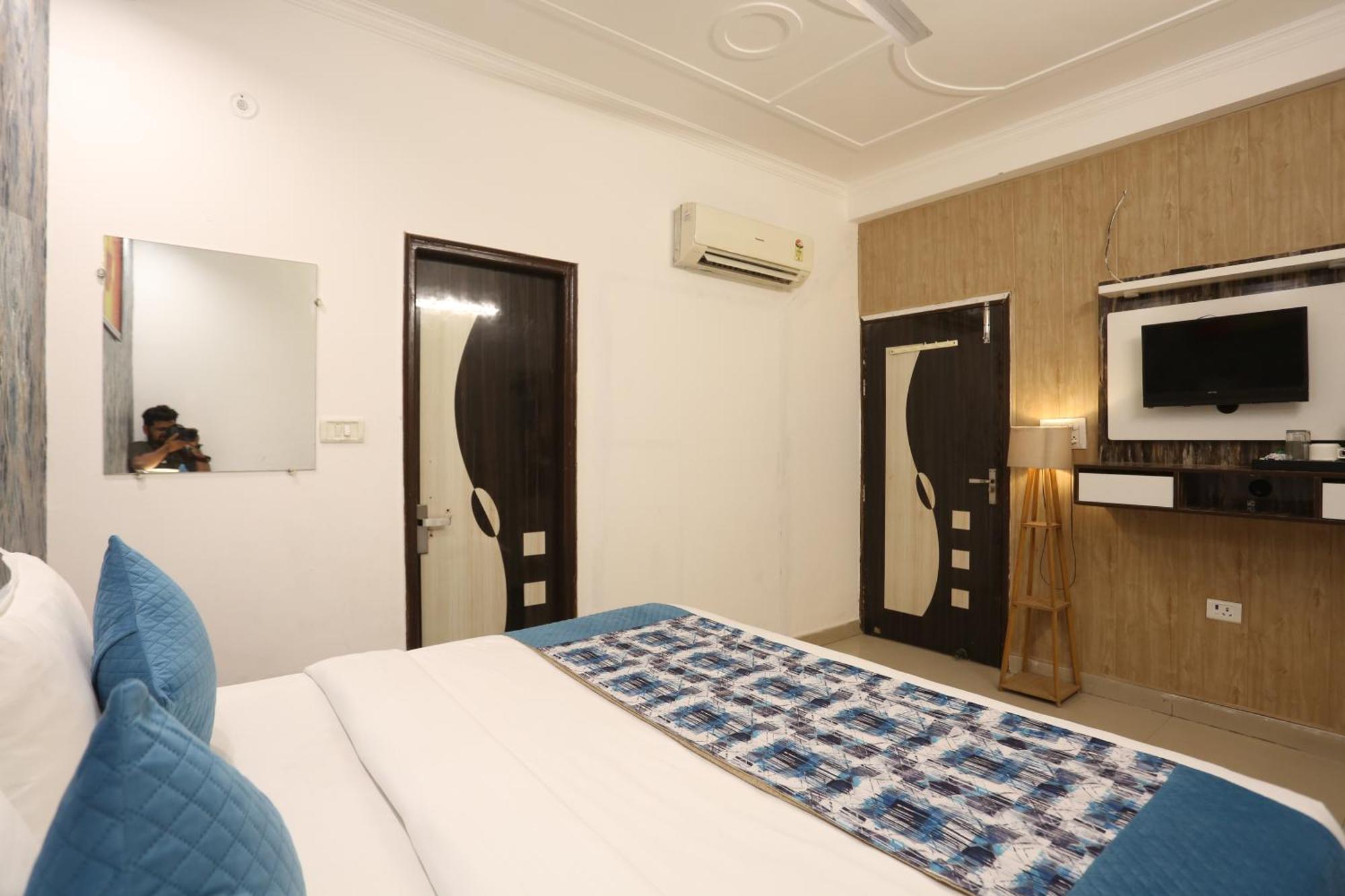 Backpackers - Ink Hotels Delhi Airport By Ss Group New Delhi Exterior photo
